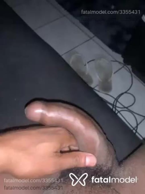 Acompanhante homem sem cabelo de olhos pretos em Rio de Janeiro - Rafael