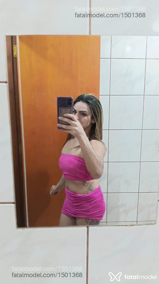 Acompanhante travesti loira (o) de olhos castanhos - Lauane