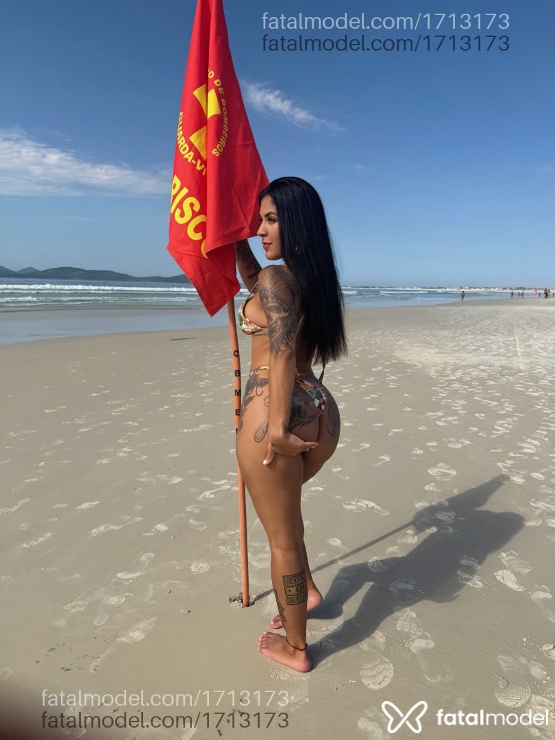 Acompanhante mulher morena (o) de olhos castanhos - Jasmim Mubarak