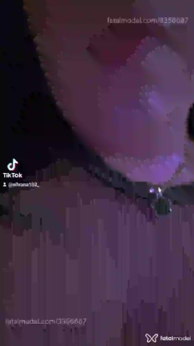 Acompanhante mulher com cabelo grisalho de olhos castanhos em Camboriú Acompanhante mulher com cabelo grisalho de olhos castanhos em Camboriú - Alejandra