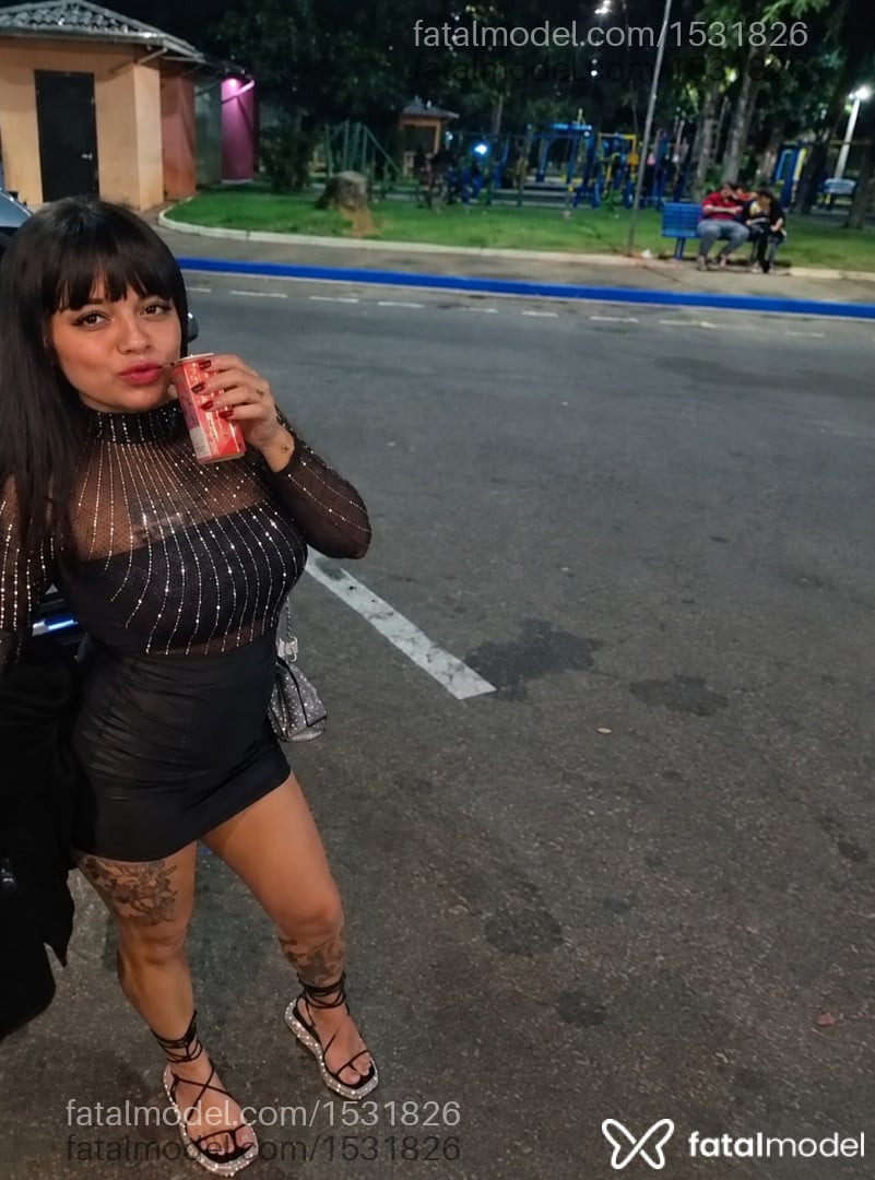 Acompanhante mulher morena (o) de olhos castanhos - Babalu