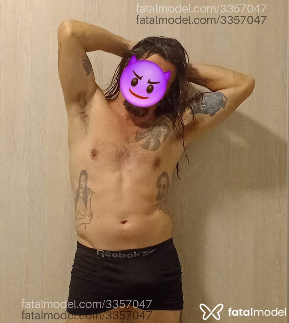 Acompanhante homem com cabelo castanho de olhos castanhos - Surfistadotado