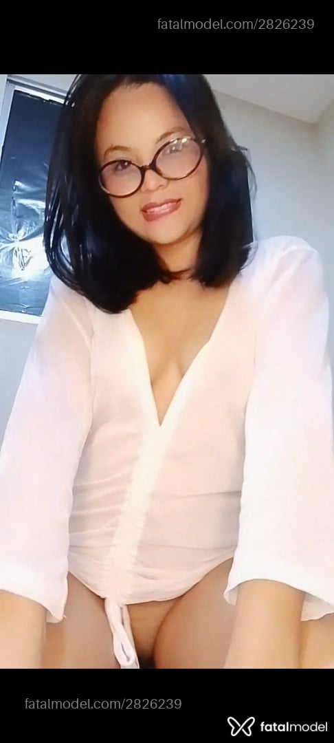 Acompanhante mulher morena (o) de olhos mel - Vivi Khalifa