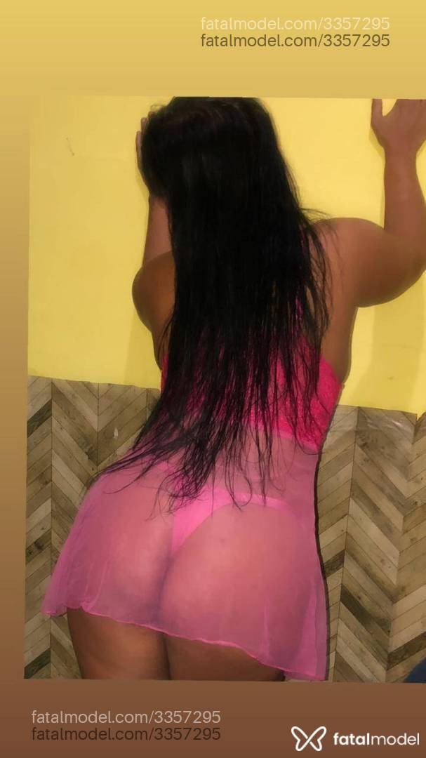 Acompanhante mulher morena (o) de olhos castanhos - Mel Vasconcelos