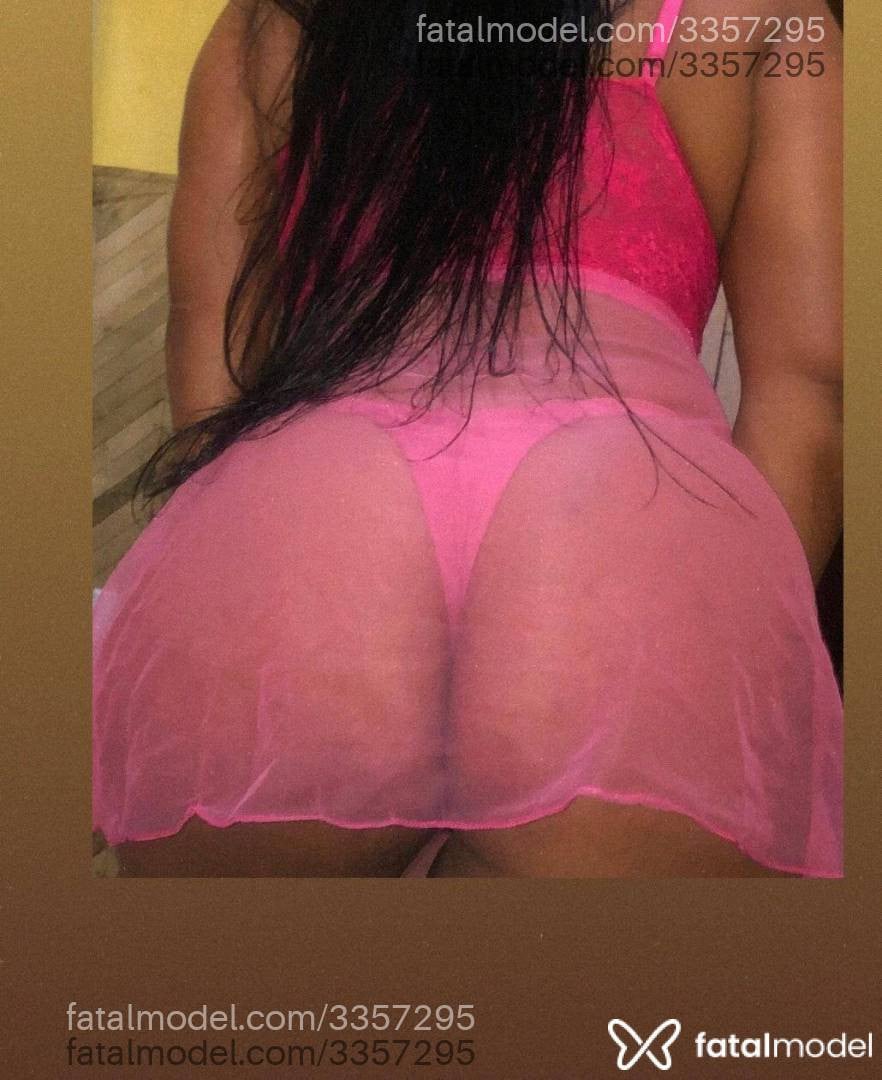 Acompanhante mulher morena (o) de olhos castanhos - Mel Vasconcelos