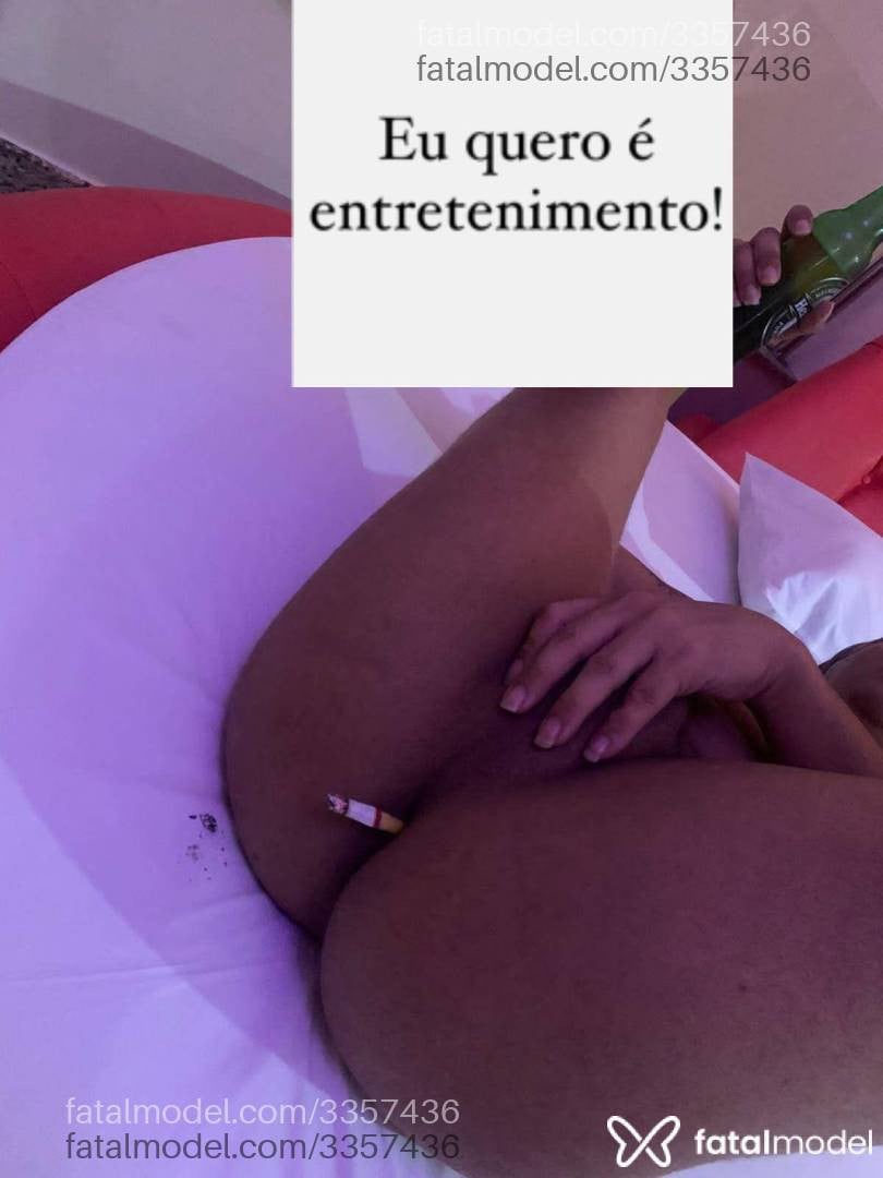 Acompanhante não-binário loira (o) de olhos mel em Ipatinga - Thayna