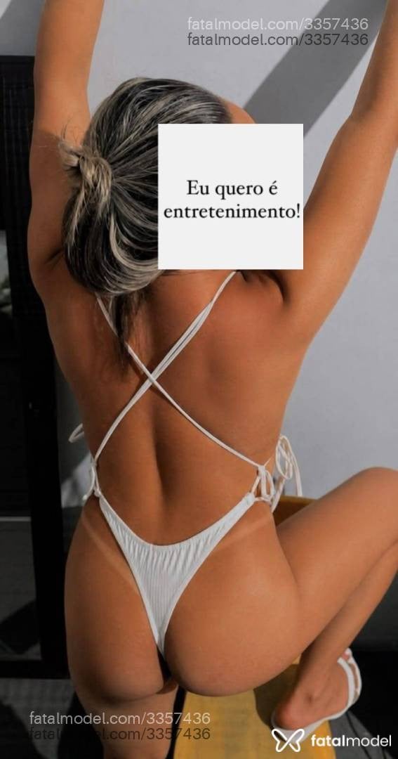 Acompanhante não-binário loira (o) de olhos mel em Ipatinga - Thayna