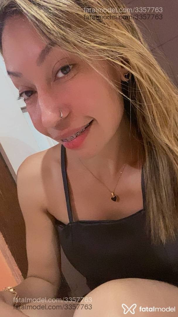 Acompanhante mulher loira (o) de olhos mel em Serra - Valesca