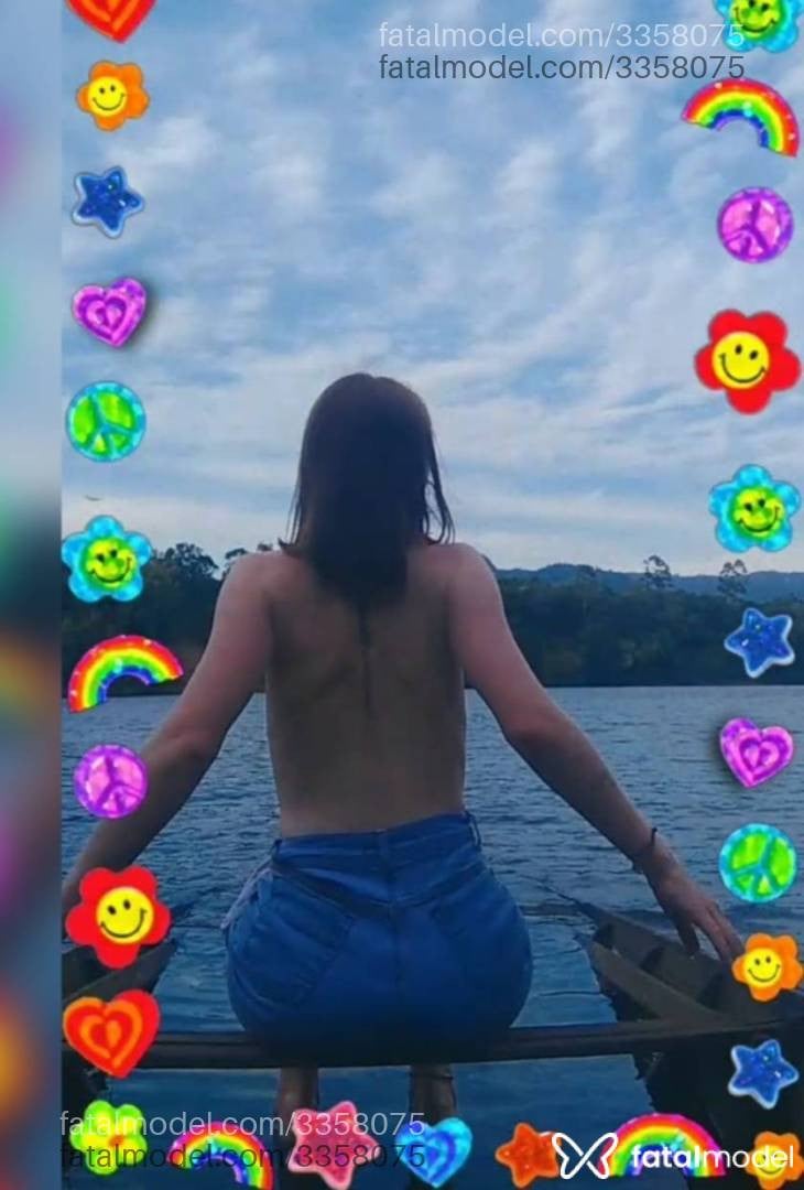 Acompanhante mulher ruiva (o) de olhos verdes - Aurora Prévi