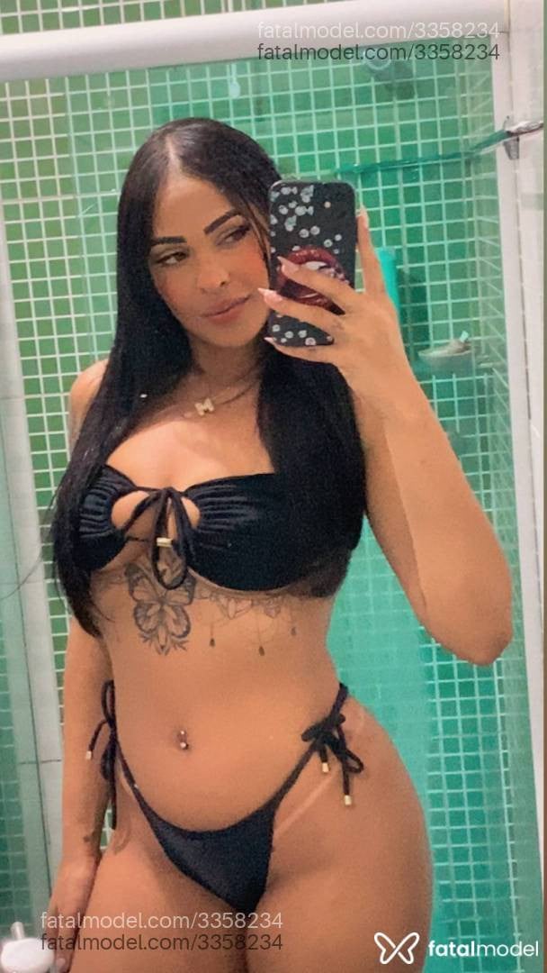 Acompanhante mulher morena (o) de olhos castanhos - Ayla