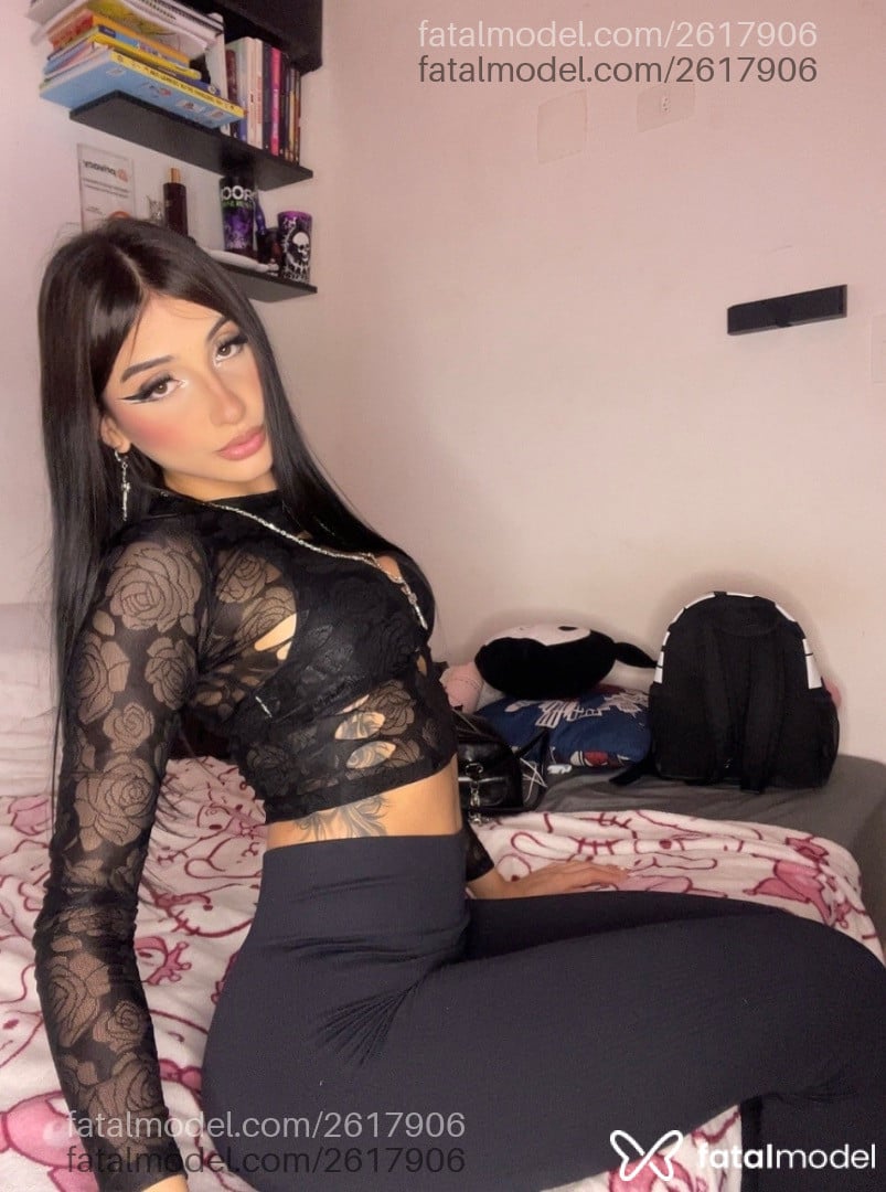 Acompanhante mulher morena (o) de olhos castanhos - Isa