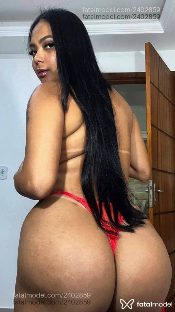 Acompanhante mulher morena (o) de olhos castanhos - Bombomm