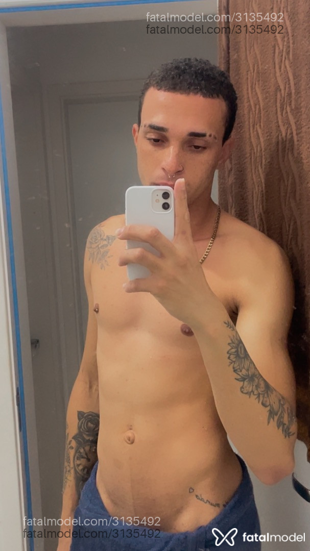 Acompanhante homem morena (o) de olhos castanhos - Joãozinho