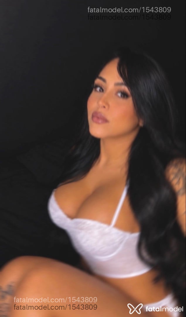 Acompanhante mulher trans morena (o) de olhos castanhos - Isadora Vicente