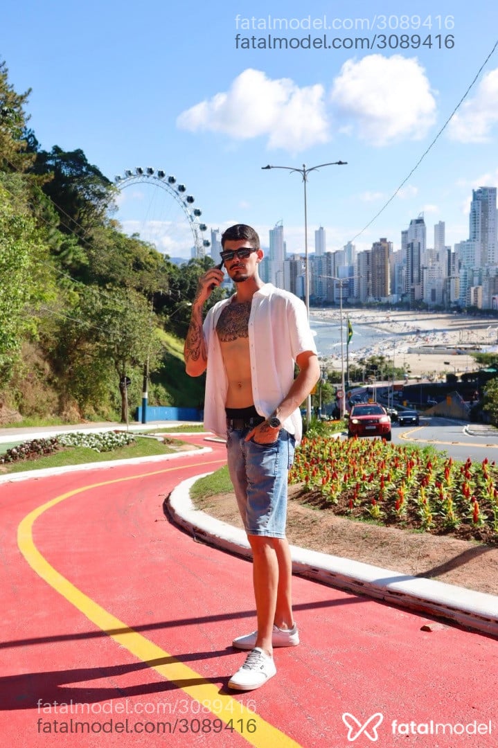 Acompanhante homem morena (o) de olhos castanhos - Leonardo
