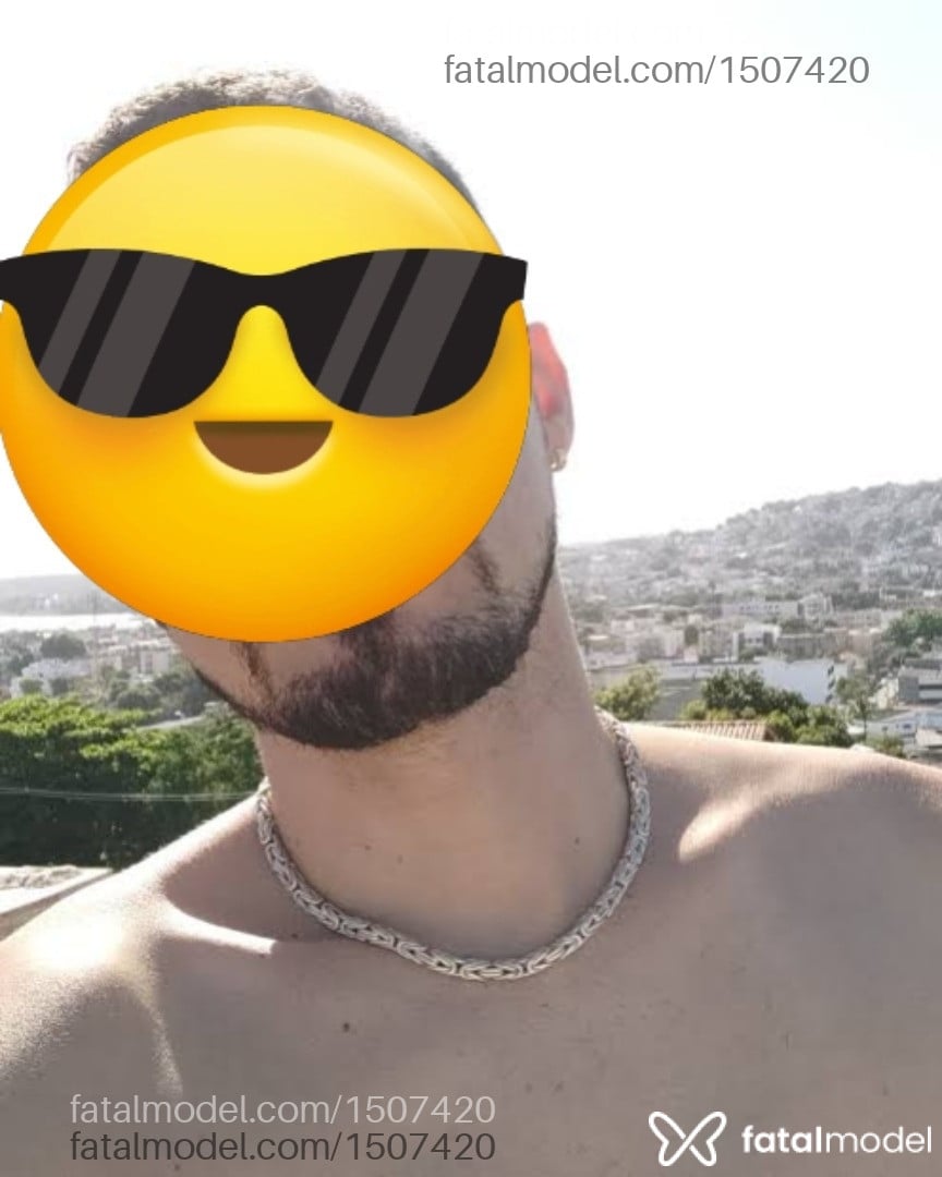 Acompanhante homem com cabelo castanho de olhos castanhos - João Vitor