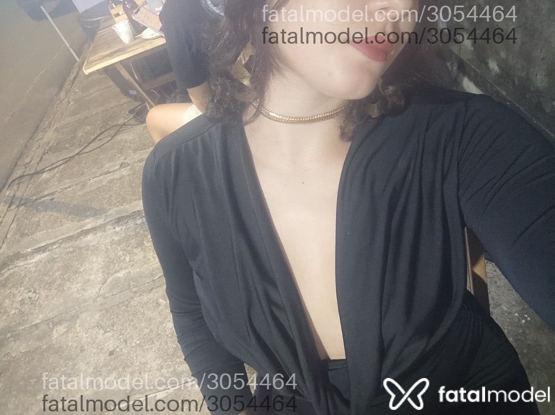 Acompanhante mulher com cabelo castanho de olhos castanhos - Angel