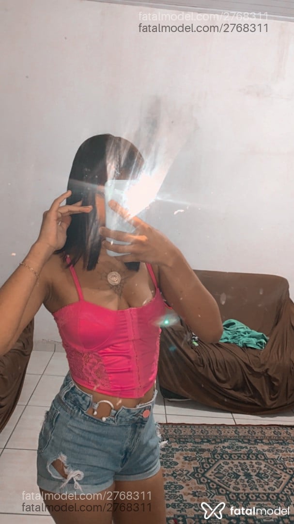 Acompanhante mulher morena (o) de olhos castanhos - Aayssa Bintter
