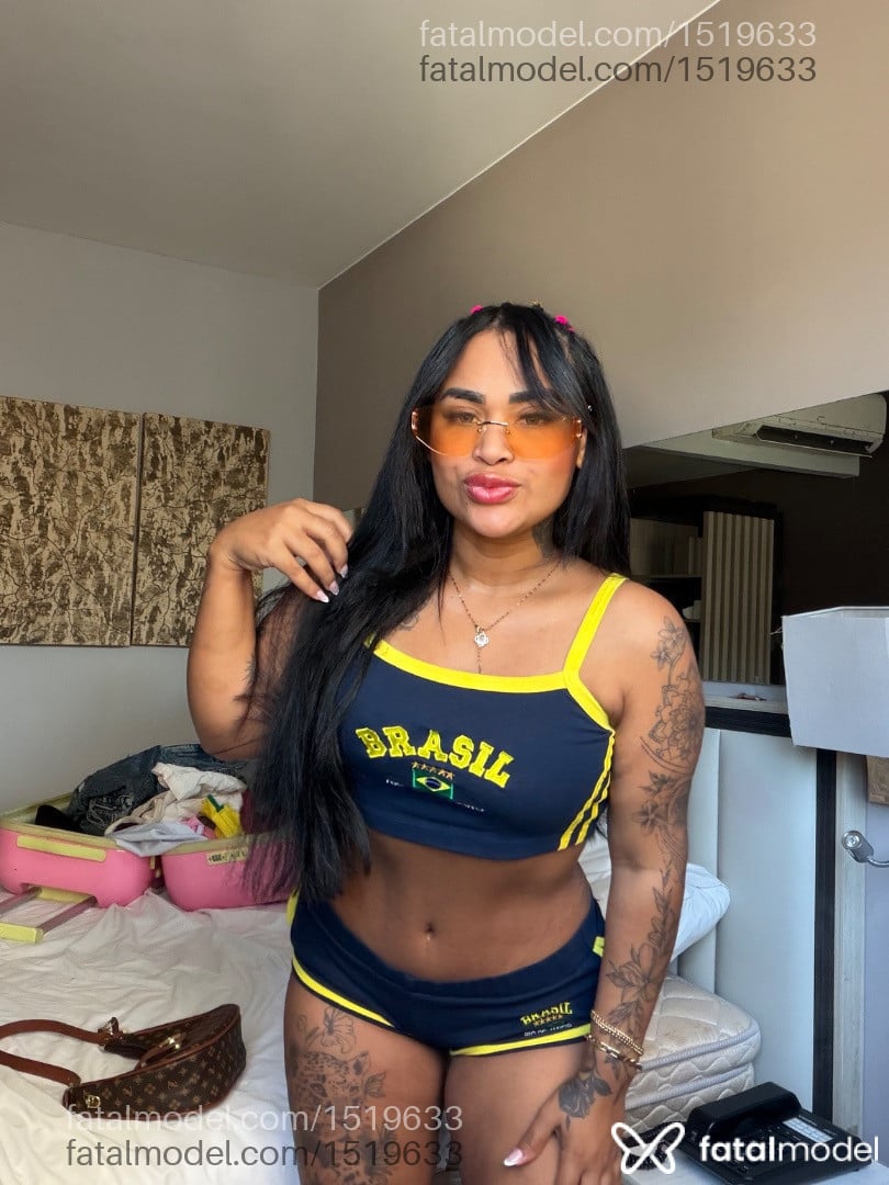Acompanhante mulher morena (o) de olhos castanhos - Cleia Nunes