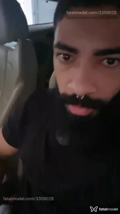 Acompanhante homem com cabelo castanho de olhos castanhos - Samuraitatuado Acompanhante homem com cabelo castanho de olhos castanhos - Samuraitatuado