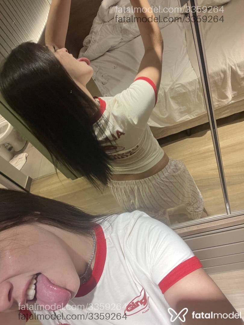 Acompanhante mulher com cabelo castanho de olhos castanhos - Jade Monroe