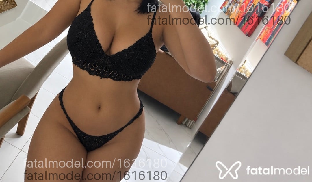 Acompanhante mulher morena (o) de olhos castanhos - Gabi Dias