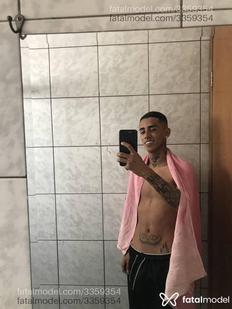 Acompanhante homem com cabelo castanho de olhos castanhos em Goiânia - Vagabundoromantico