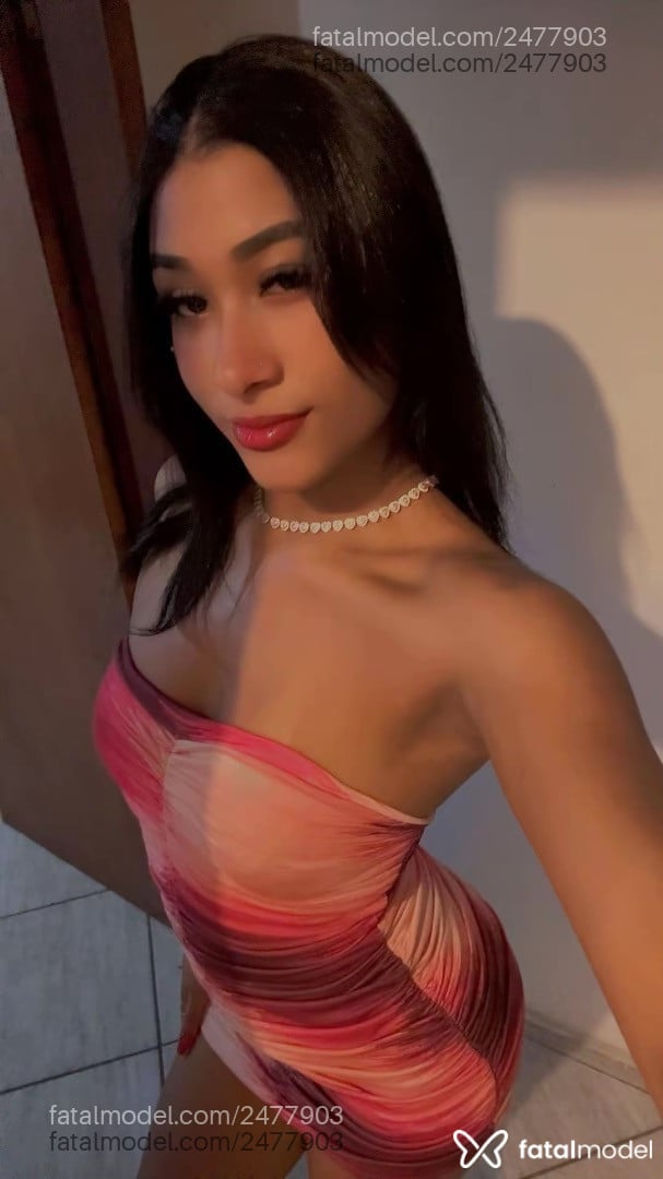 Acompanhante mulher morena (o) de olhos pretos - Jade Lima
