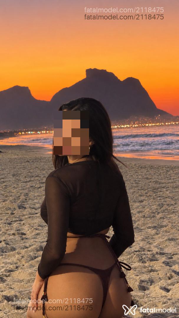 Acompanhante mulher morena (o) de olhos castanhos - Marina