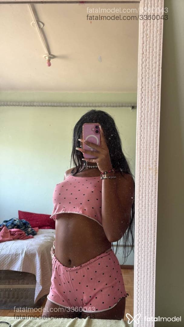 Acompanhante mulher trans morena (o) de olhos castanhos em Contagem - Luizzaa