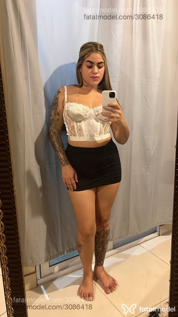 Acompanhante mulher morena (o) de olhos pretos - Jady