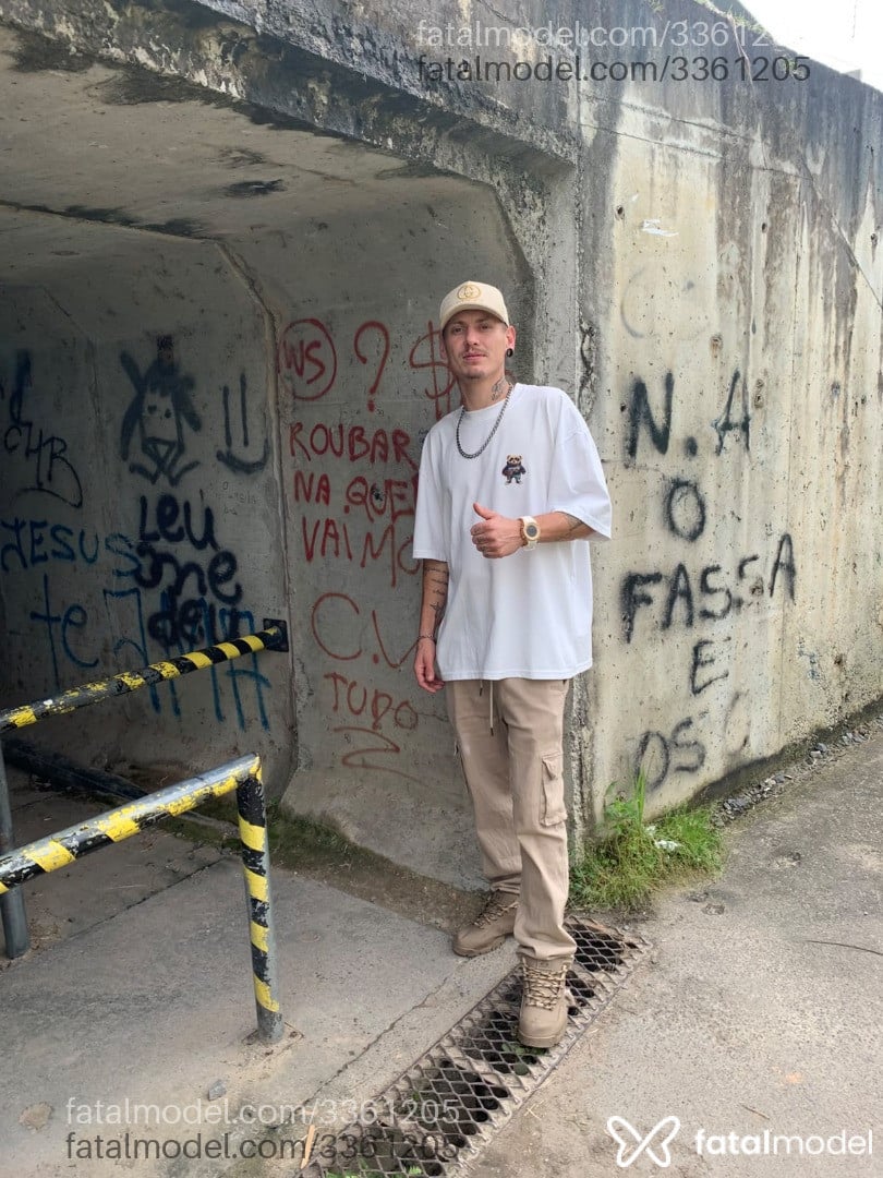 Acompanhante homem loira (o) de olhos verdes - Lucas Santos