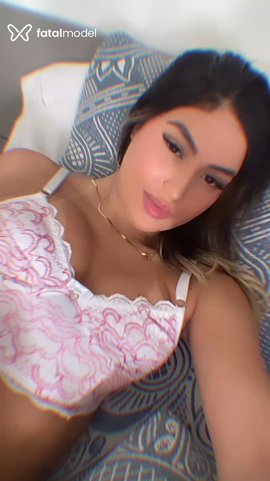 Acompanhante mulher loira (o) de olhos castanhos - Jessica Oliveira Acompanhante mulher loira (o) de olhos castanhos - Jessica Oliveira