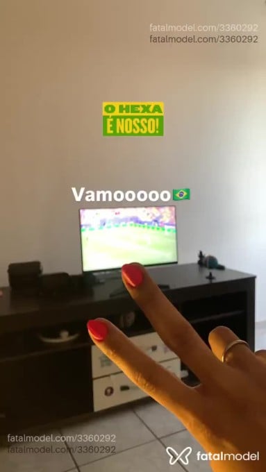 Acompanhante mulher morena (o) de olhos castanhos - Bruna Acompanhante mulher morena (o) de olhos castanhos - Bruna