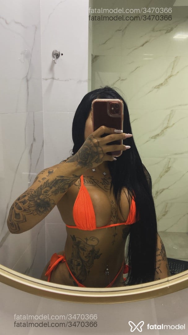 Acompanhante mulher morena (o) de olhos castanhos - Lara