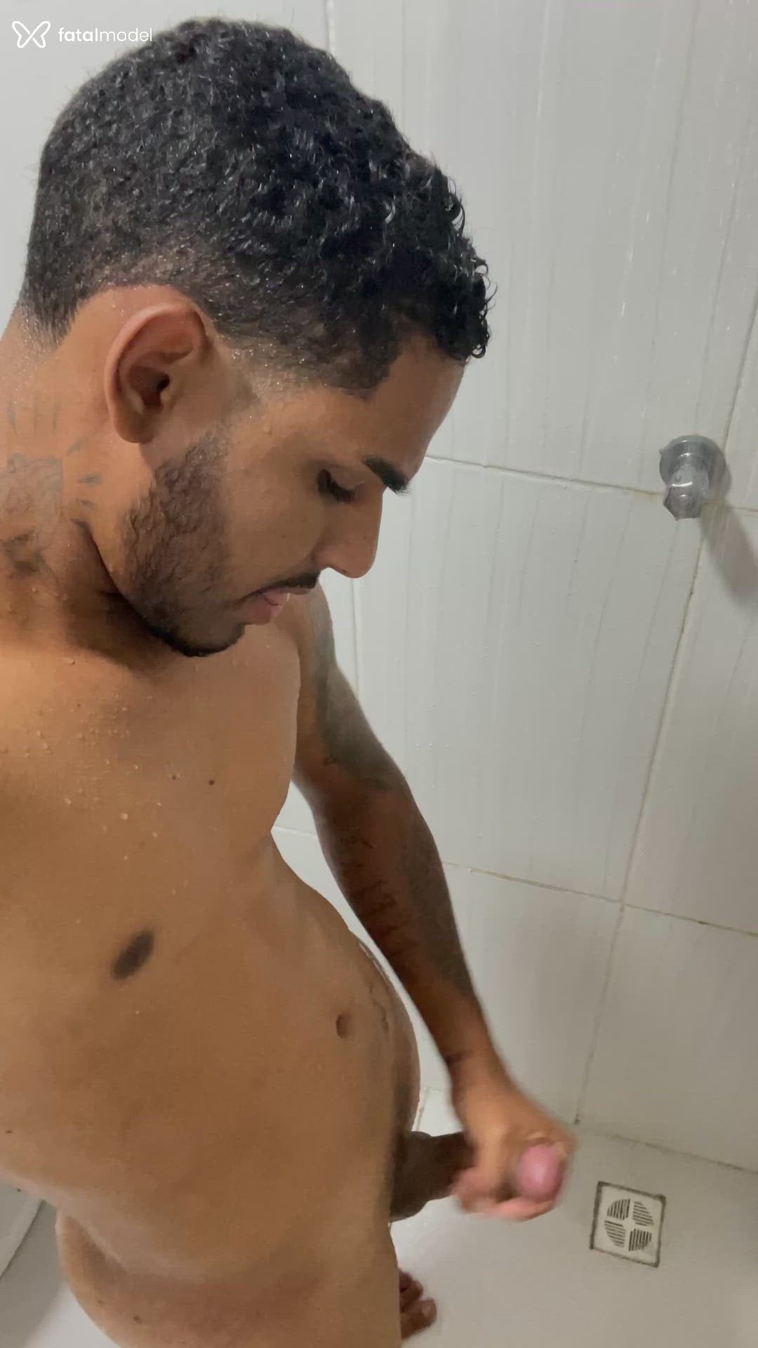 Acompanhante homem morena (o) de olhos castanhos - Jandson