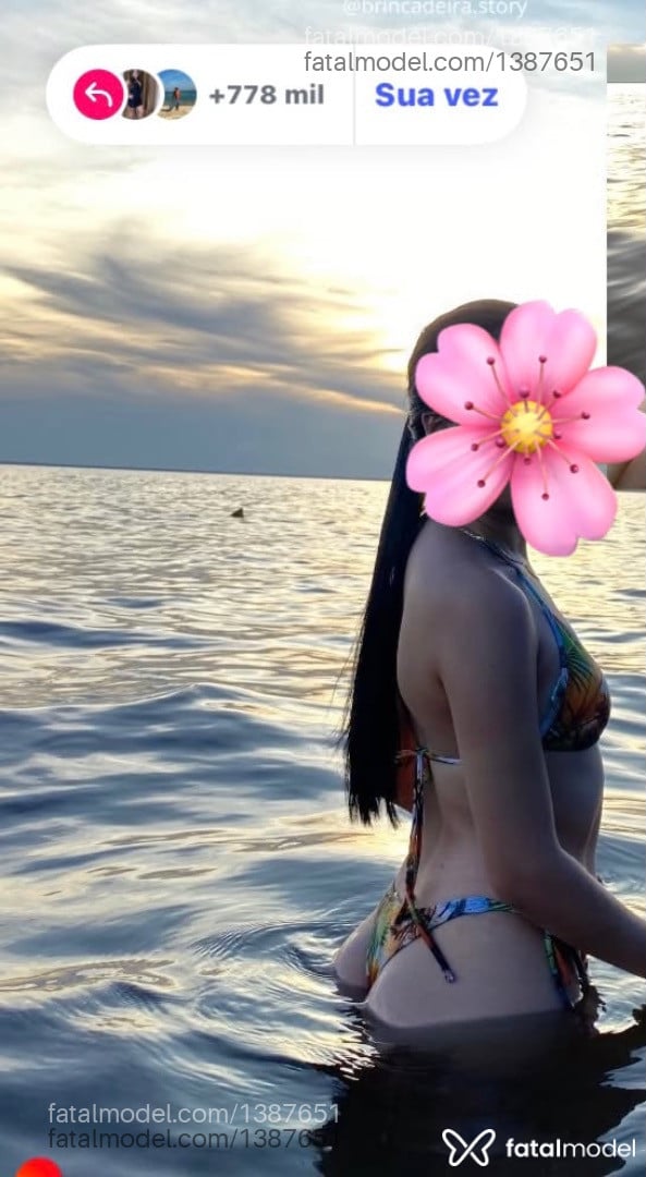 Acompanhante mulher morena (o) de olhos castanhos - Martinez