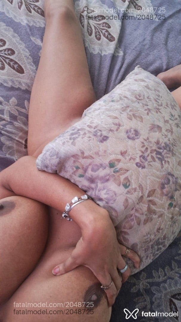 Acompanhante mulher morena (o) de olhos pretos - Denise Mil Graus