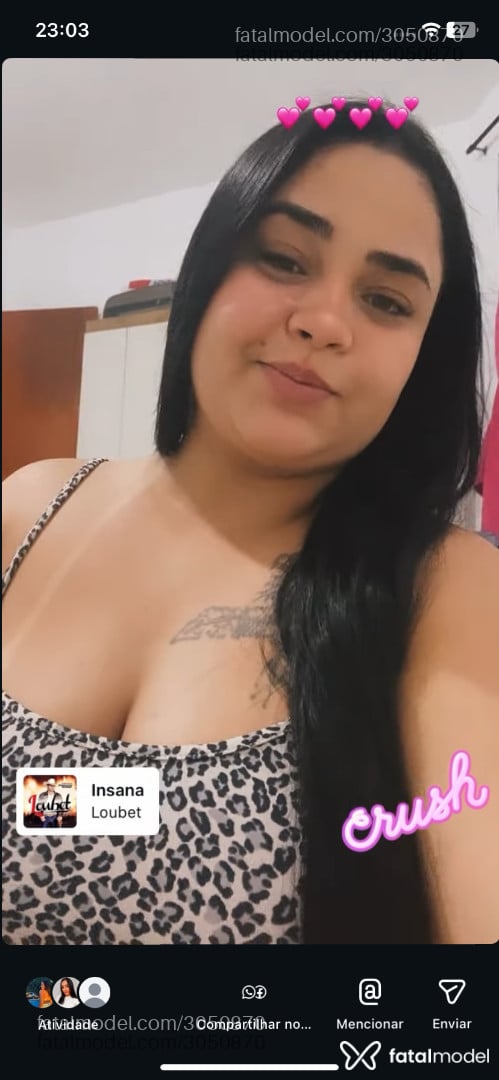 Acompanhante mulher com cabelo castanho de olhos verdes - Anna Clara