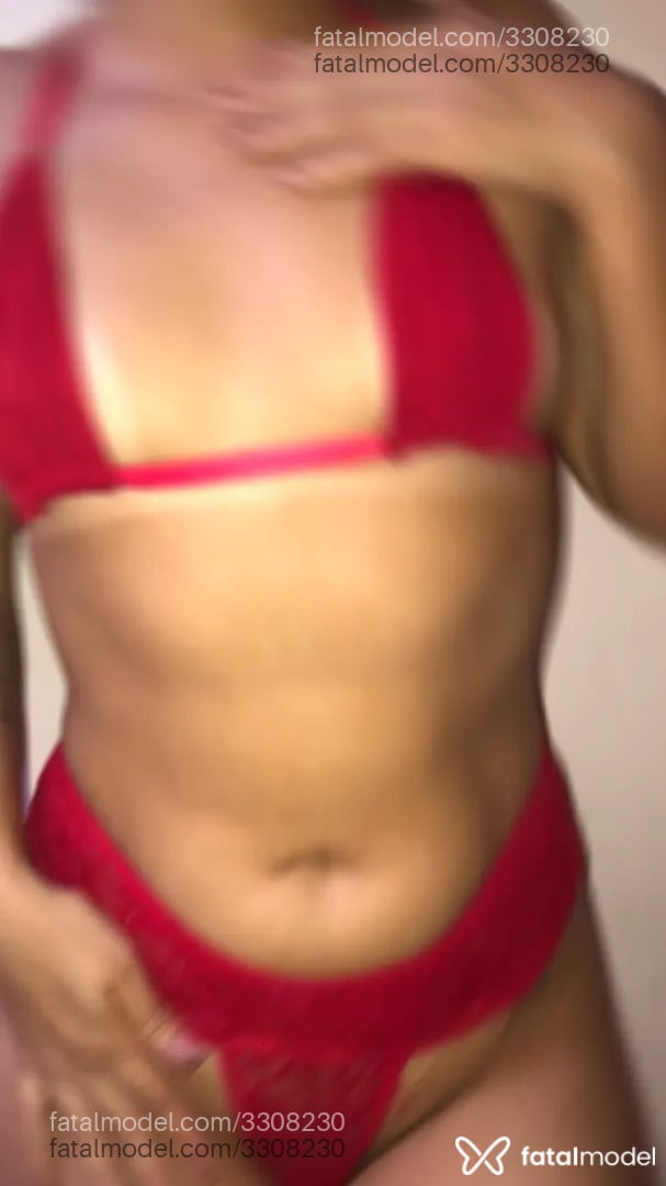 Acompanhante mulher morena (o) de olhos castanhos - Natasha