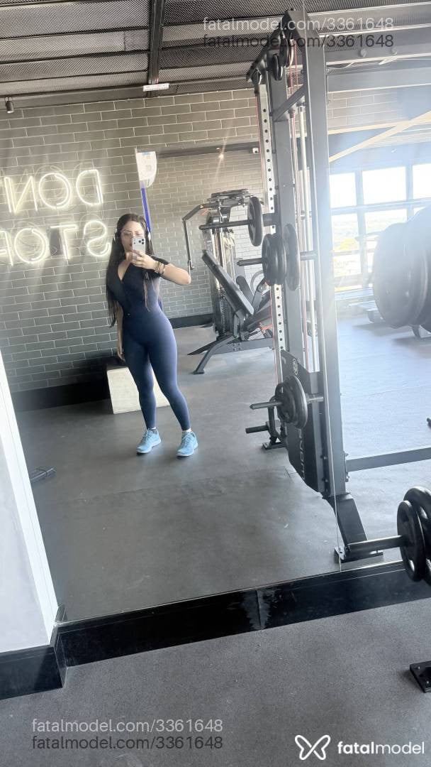 Acompanhante mulher morena (o) de olhos pretos - Luara Acompanhante mulher morena (o) de olhos pretos - Luara