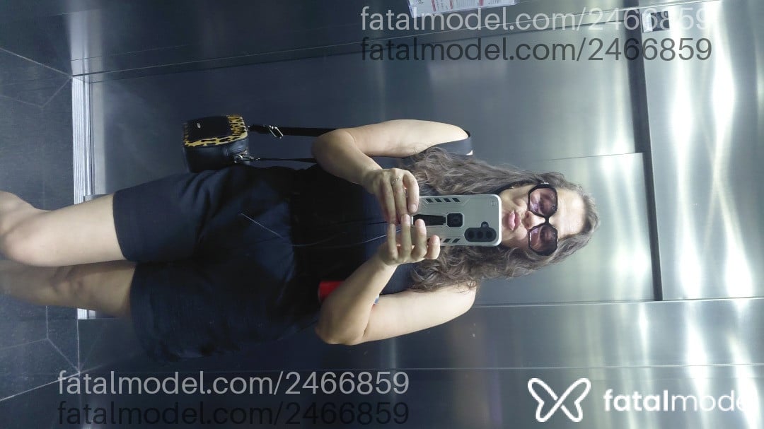 Acompanhante mulher com cabelo castanho de olhos verdes - Amy