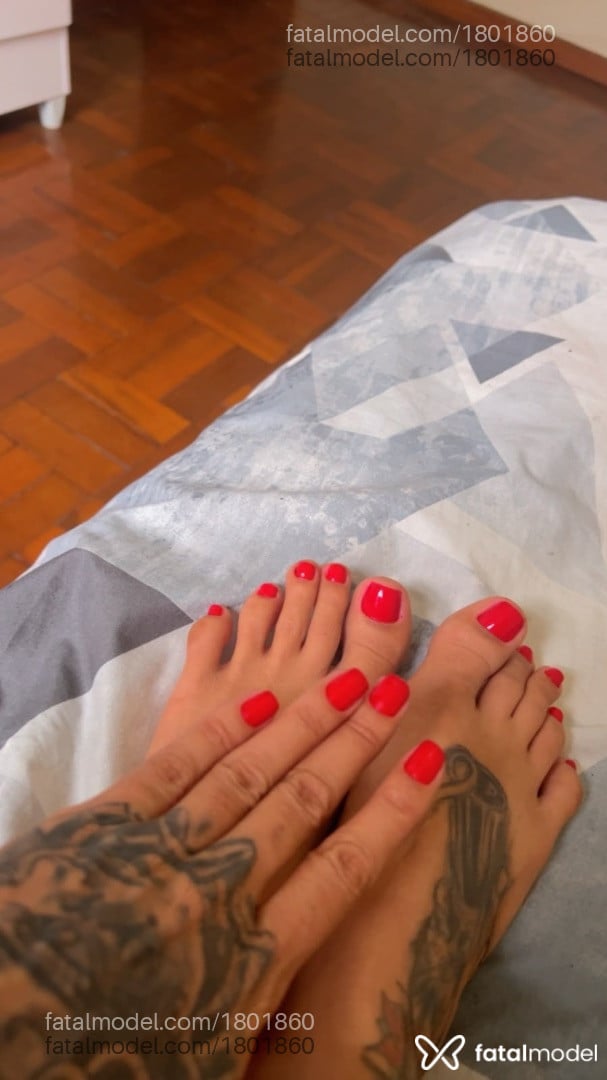 Acompanhante mulher morena (o) de olhos castanhos - Sabrina