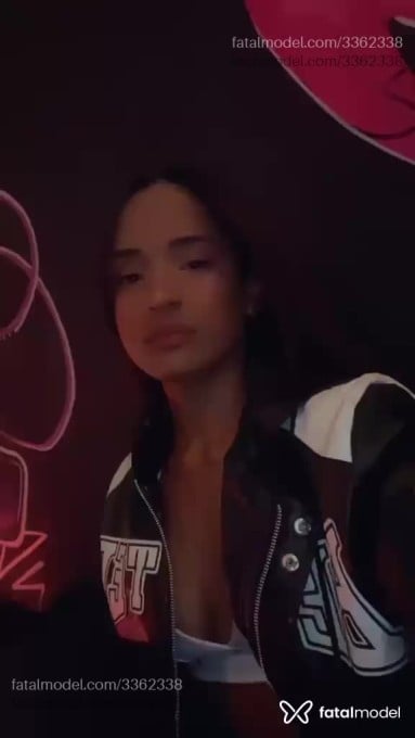 Acompanhante mulher morena (o) de olhos castanhos - Amanda Acompanhante mulher morena (o) de olhos castanhos - Amanda