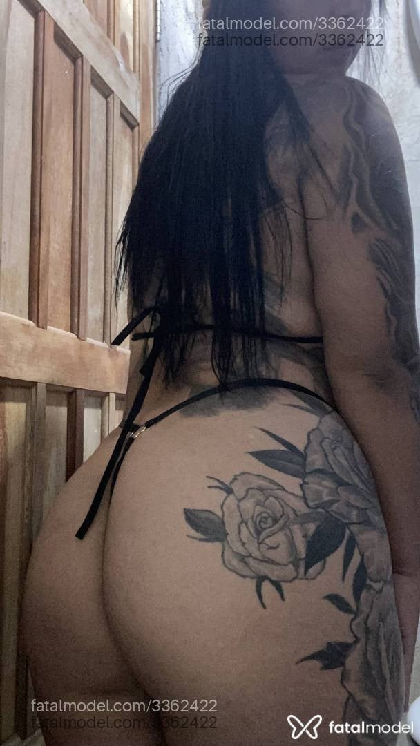Acompanhante mulher morena (o) de olhos castanhos - Miah