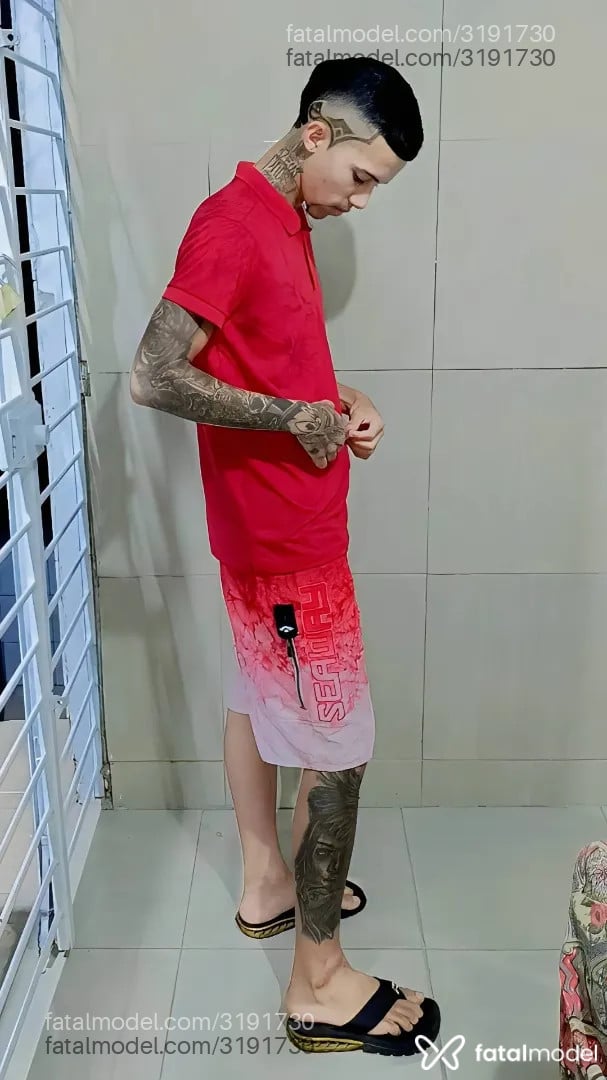 Acompanhante homem com cabelo castanho de olhos castanhos - Gabriel