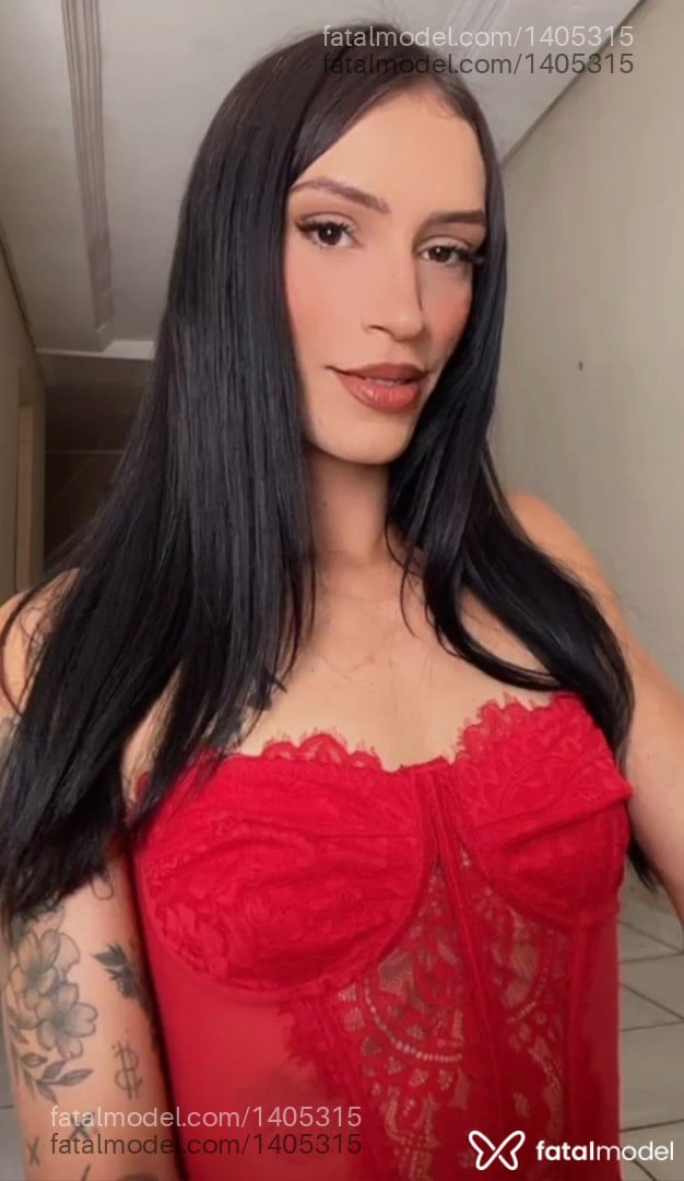 Acompanhante travesti morena (o) de olhos castanhos - Emilly Brenda