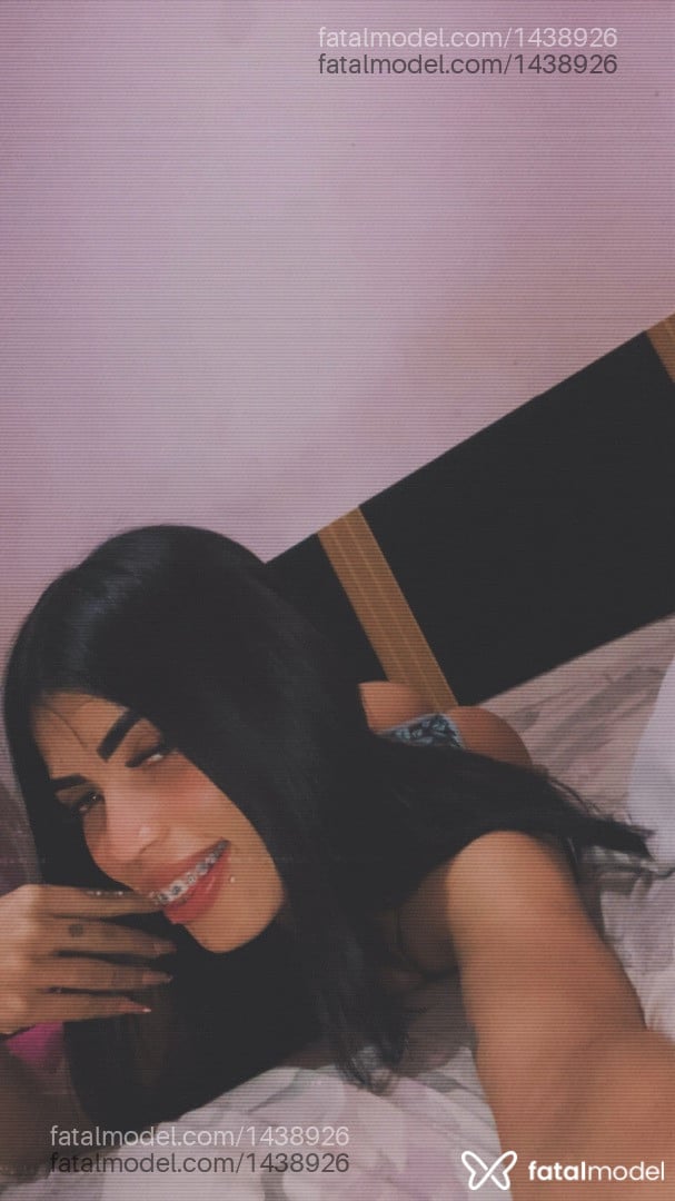 Acompanhante mulher ruiva (o) de olhos castanhos - Haylla