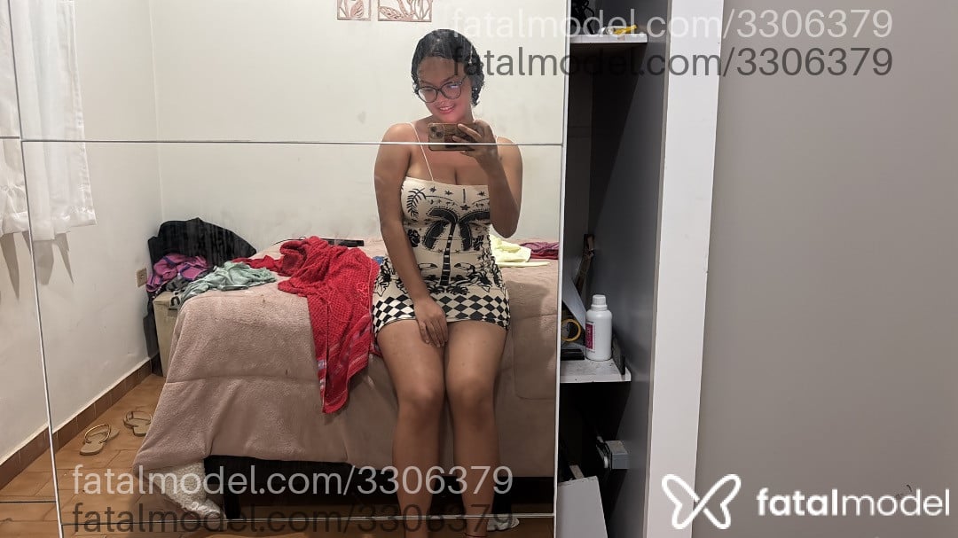 Acompanhante mulher com cabelo castanho de olhos castanhos - Laura