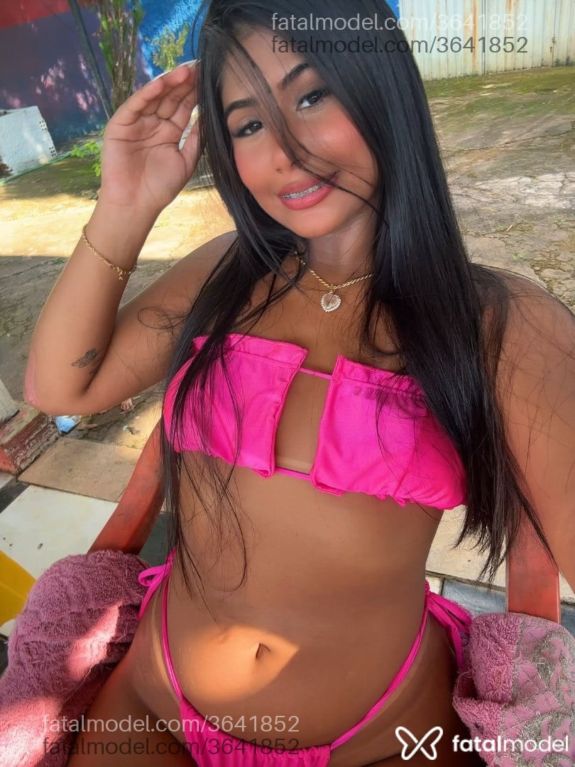 Acompanhante mulher morena (o) de olhos castanhos - Karol Souza